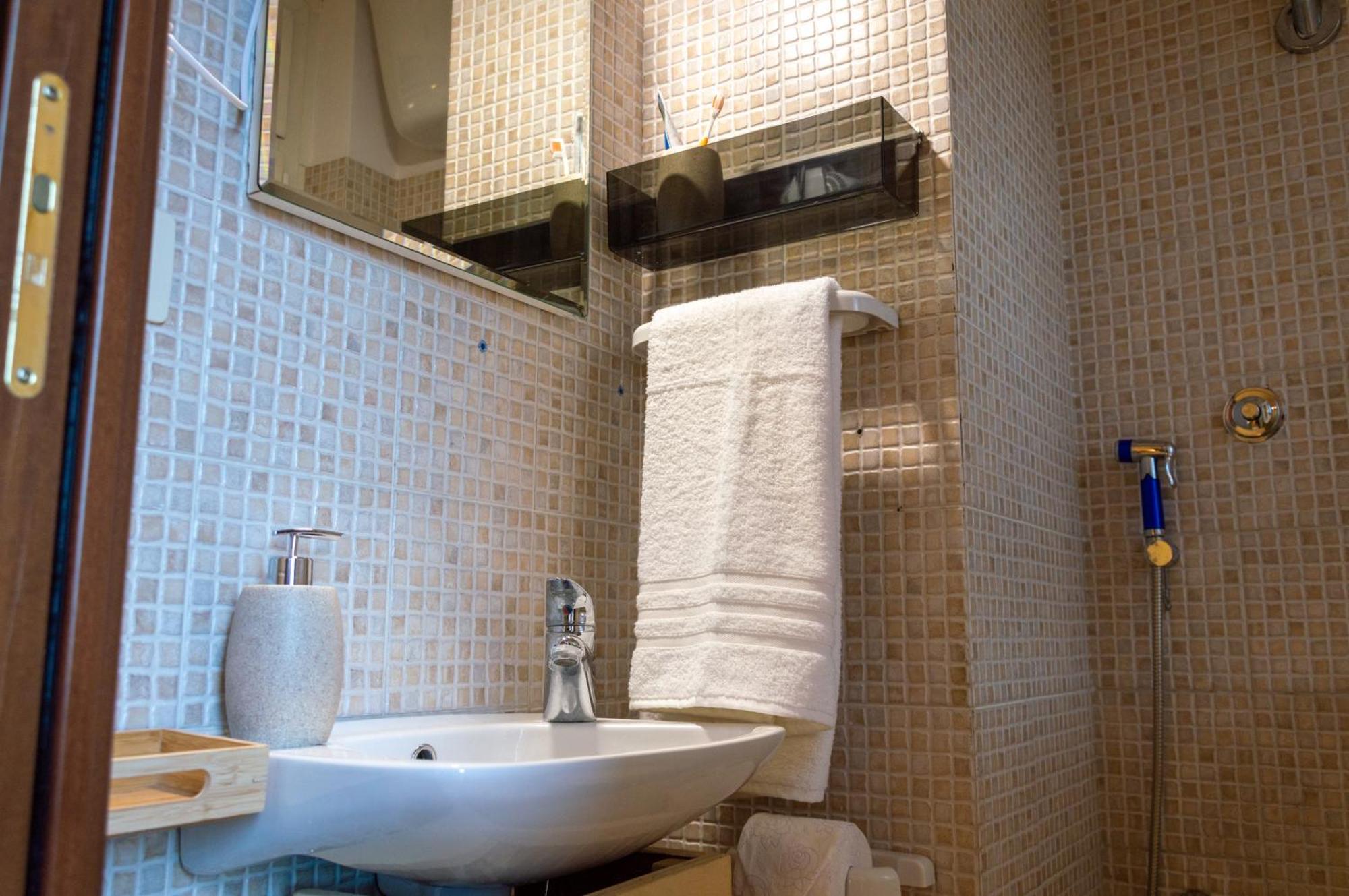 Testaccio Xix-Xxv Bed And Breakfast Roma Ngoại thất bức ảnh